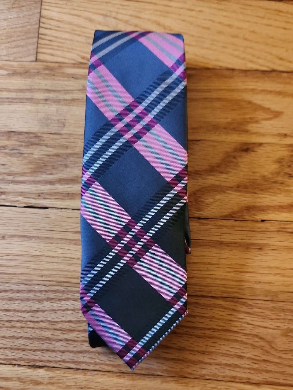 Classic Plaid Men's Tie in Navy and Pink